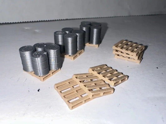 HO Scale Pallets and Oil Drums 22 pieces 1:87 Construction Equipment Industrial Train Scenery