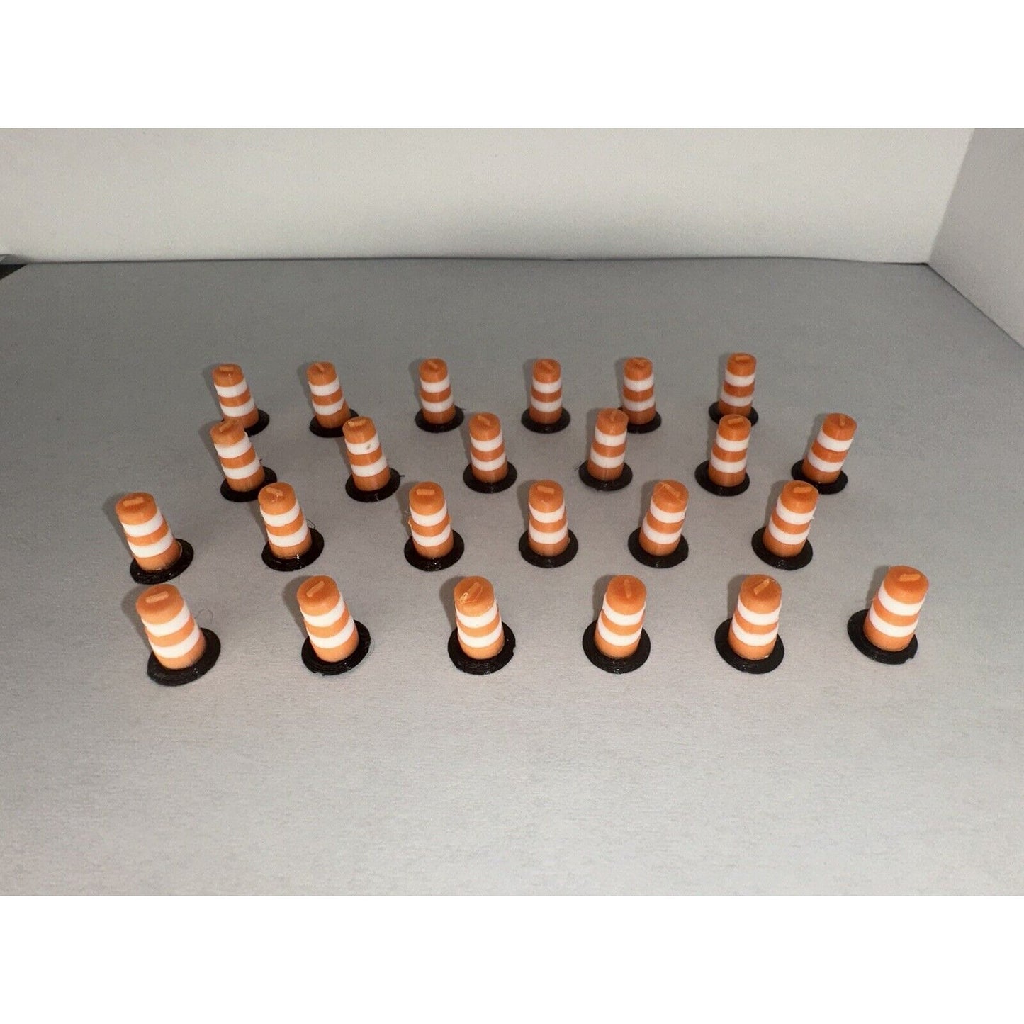 HO Scale Road Construction Barrels (24-Pack) 1:87 Detailed Highway Traffic Cones