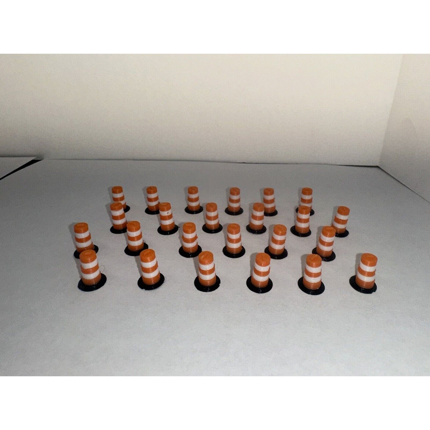 HO Scale Road Construction Barrels (24-Pack) 1:87 Detailed Highway Traffic Cones