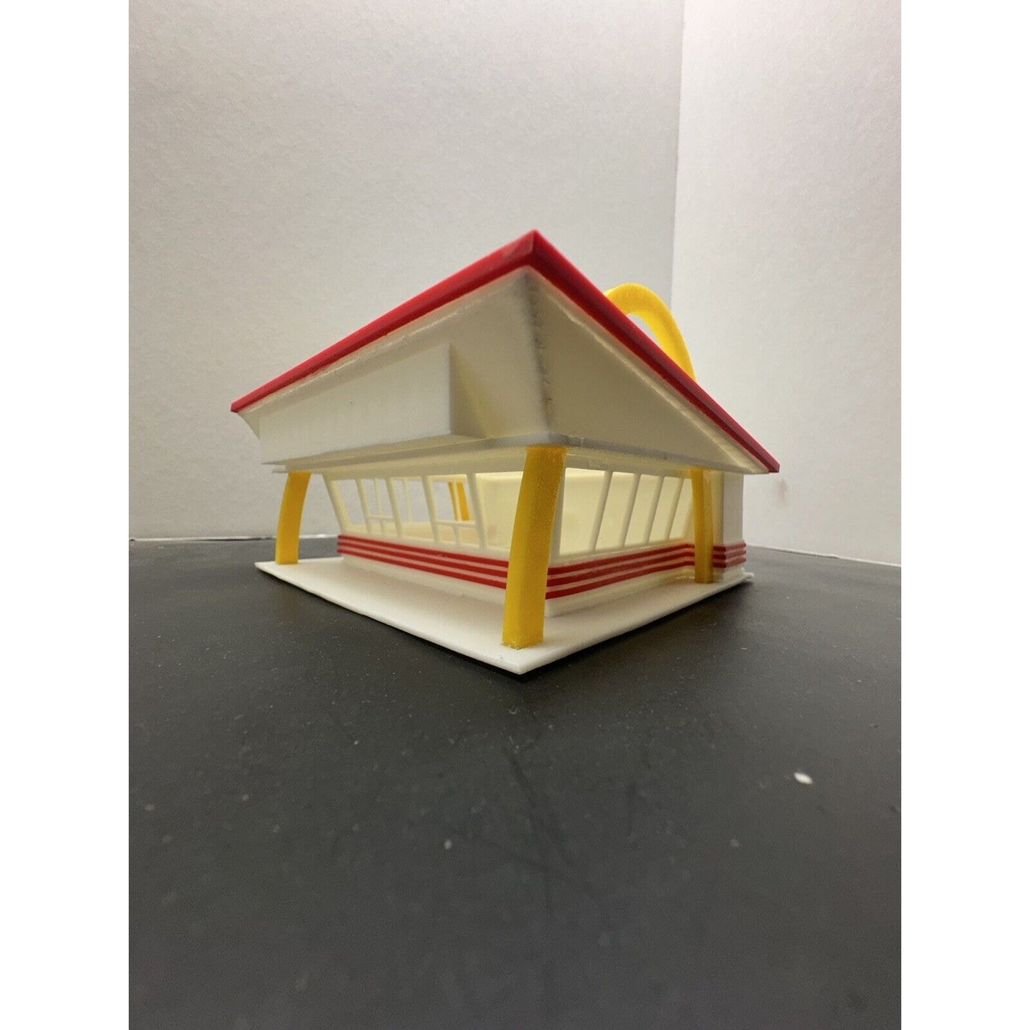 HO Scale Fast Food Chain Restaurant Drive Thru 1:87 Building Mcdonald's Colored