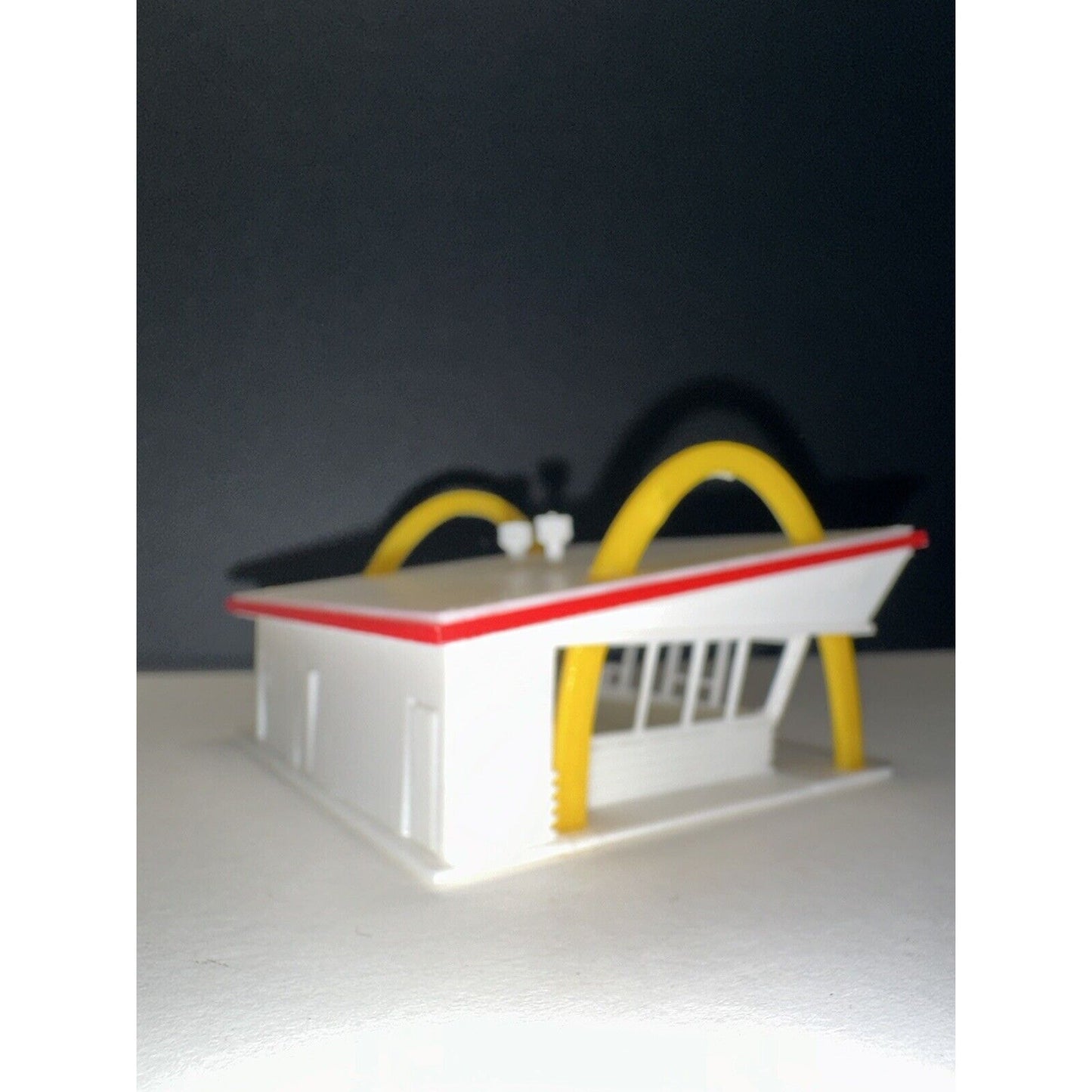 N - Scale Mcdonald's Fast Food Chain Restaurant Drive Thru 1:87 Building Colored