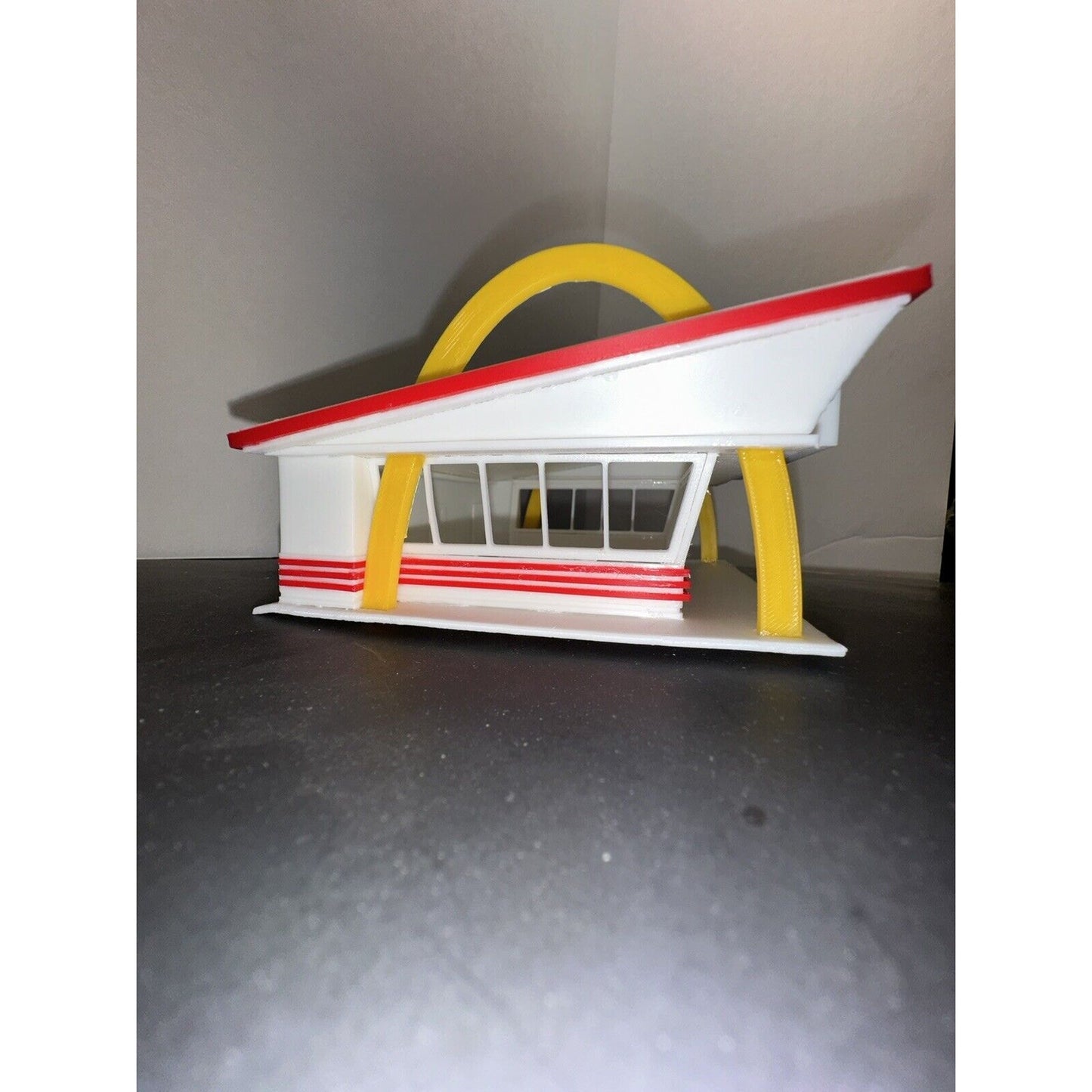 HO Scale Fast Food Chain Restaurant Drive Thru 1:87 Building Mcdonald's Colored