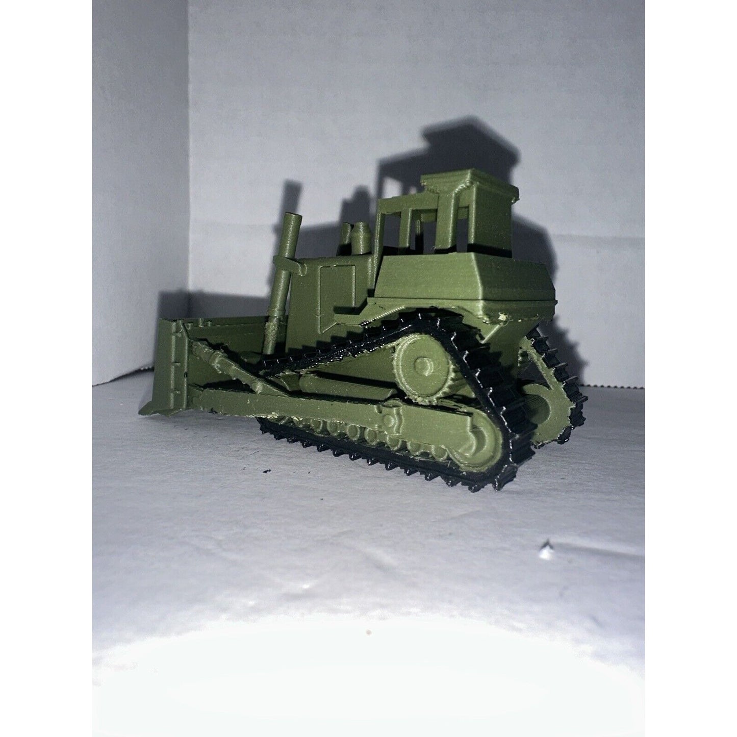 HO Scale High Track Dozer / Military Construction Bulldozer 1:87 Train Scenery