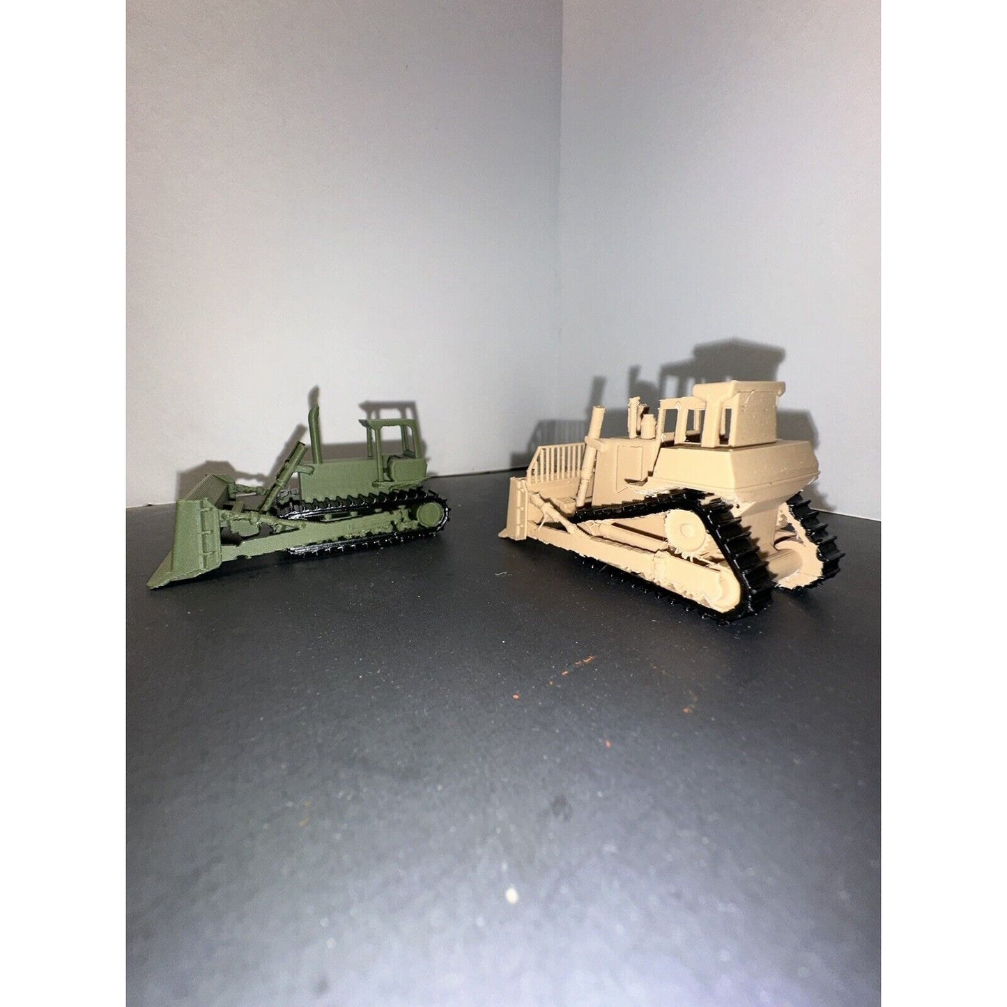 HO Scale Bulldozer (2 - Pack) 1:87 Model Railroad Truck Construction Equipment