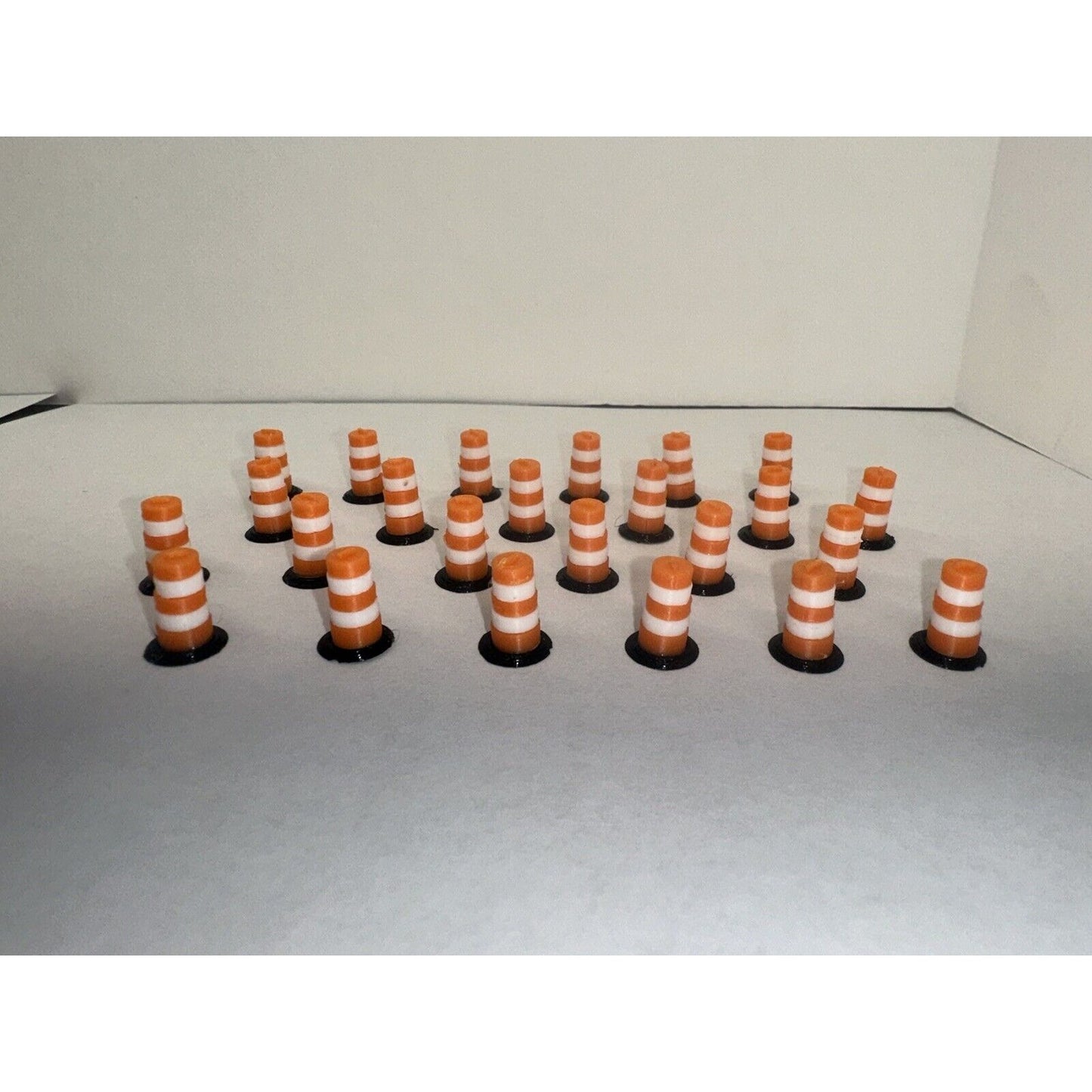 HO Scale Road Construction Barrels (24-Pack) 1:87 Detailed Highway Traffic Cones