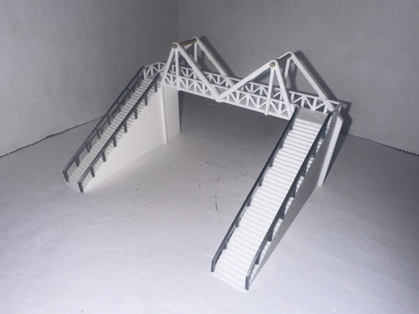 N - Scale Pedestrian Bridge / Walkway for Double Tracks! 1:160 Detailed Scenery