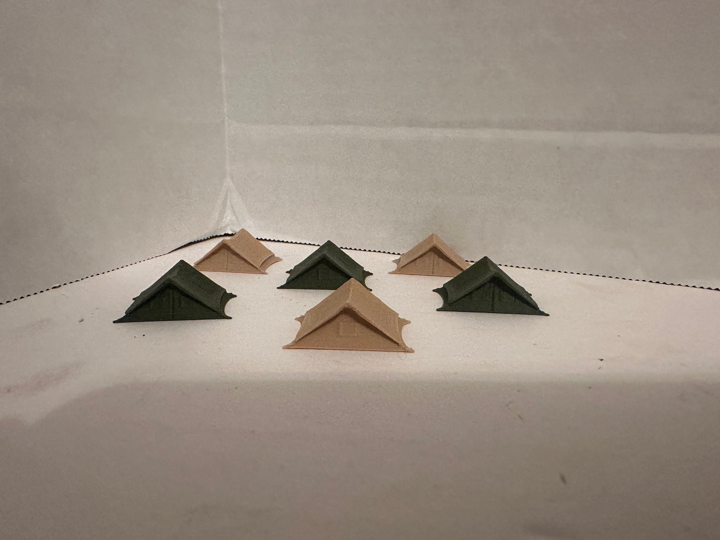 N - Scale Camping Tents 6-Pack Army / Military Colors 1:160 Camp Scenery Diorama