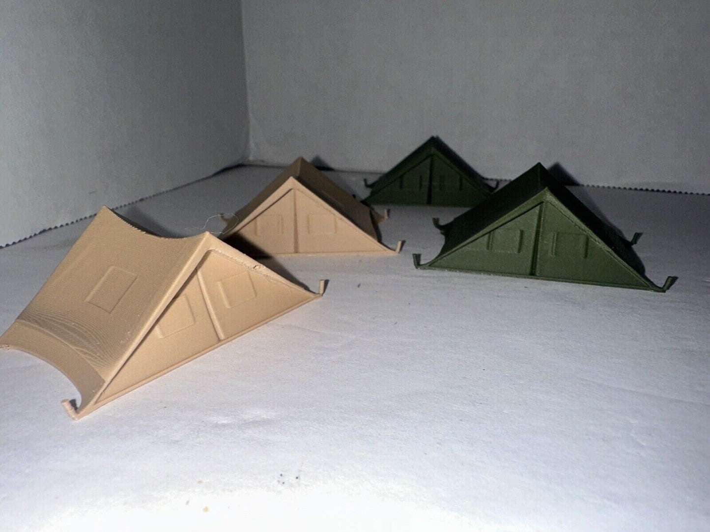 HO Scale Camping Tents 4-Pack Army / Military Colors 1:87 Camp Scenery Diorama Background Building