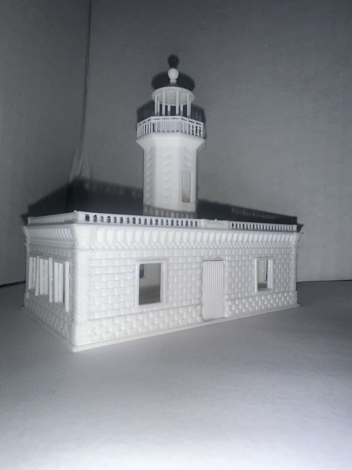 N - Scale Lighthouse Nautical Classic Building 1:160 High Detail White Unpainted Coastal Scenery Rural Home