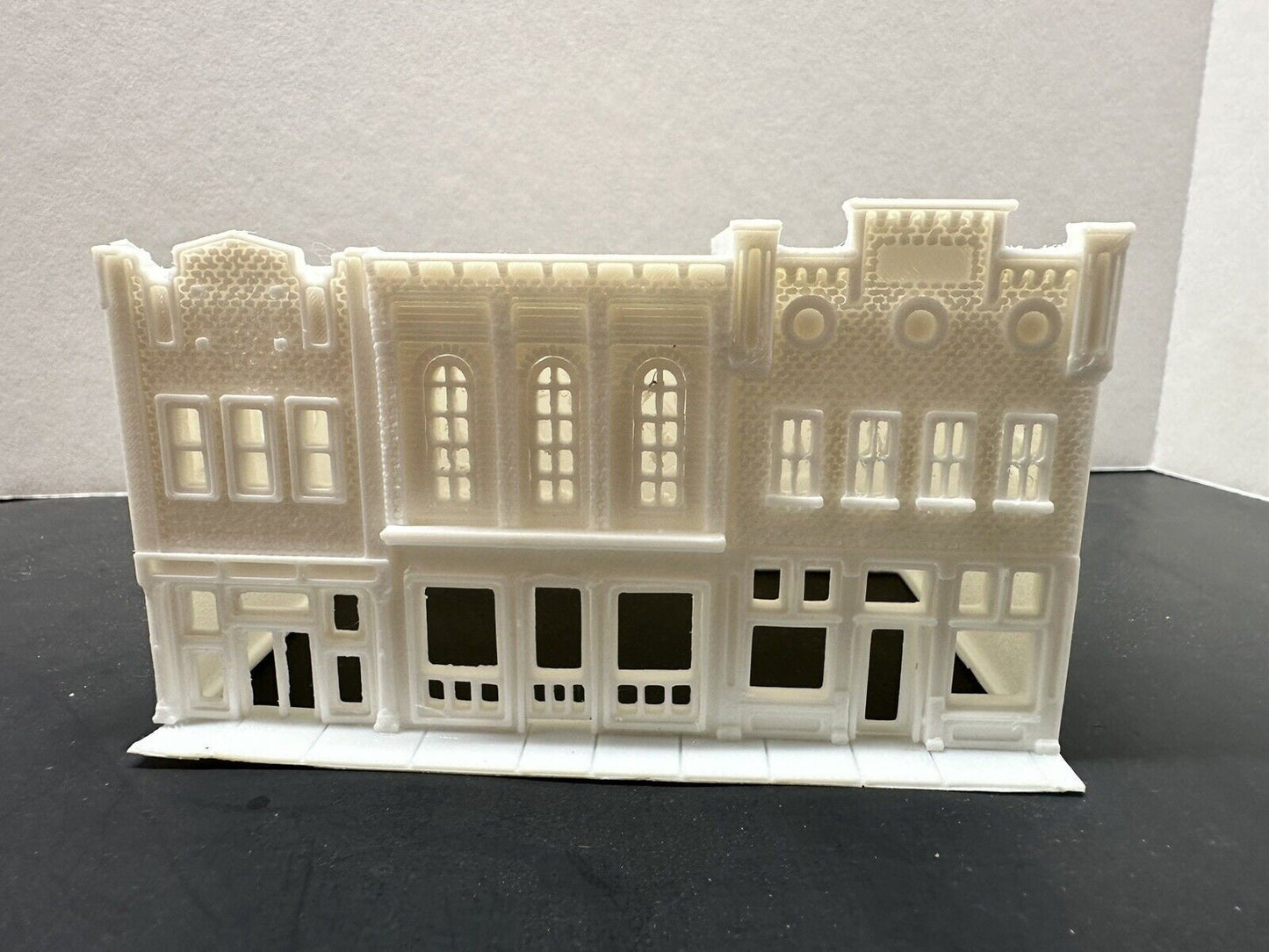 N - Scale Main Street Town Buildings Old Country Western Style 1:160 Brownstone Country / Rural Old Town Scenery White Unpainted