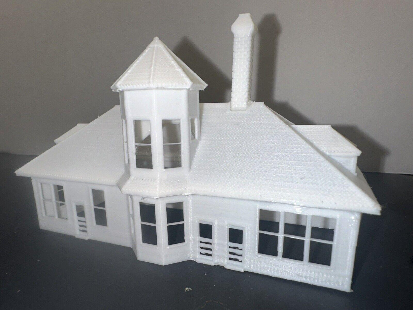 N - Scale Train Station / 1:160 Trackside Depot Town Building High Detail White Railroad Depot House