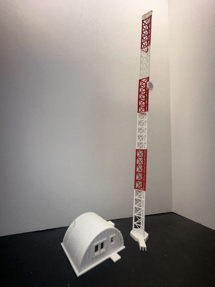 HO Scale Cell Phone Tower / Communications / Radio Tower 1:87 Scale High Detail Urban / Rural Scenery